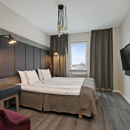 שטוקהולם First Hotel Brommaplan מראה חיצוני תמונה