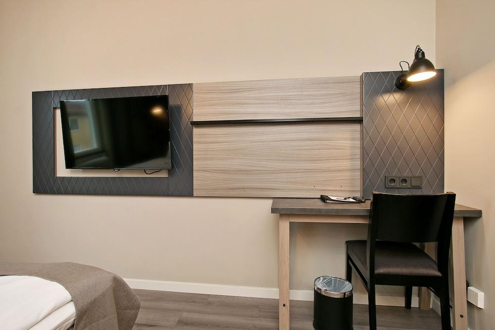 שטוקהולם First Hotel Brommaplan מראה חיצוני תמונה