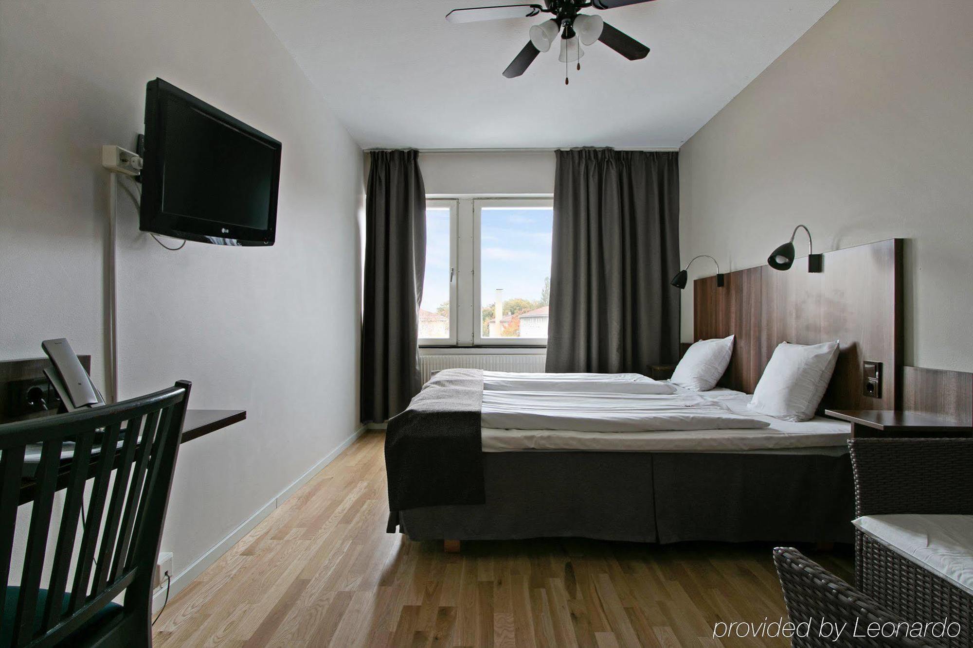 שטוקהולם First Hotel Brommaplan מראה חיצוני תמונה