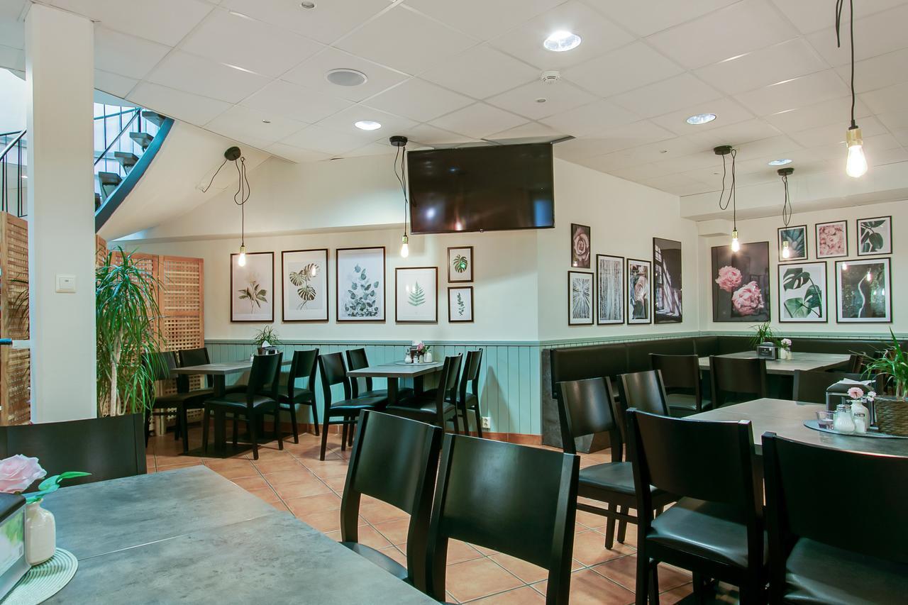 שטוקהולם First Hotel Brommaplan מראה חיצוני תמונה