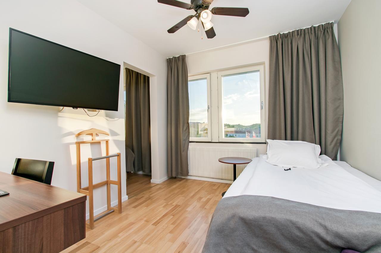 שטוקהולם First Hotel Brommaplan מראה חיצוני תמונה
